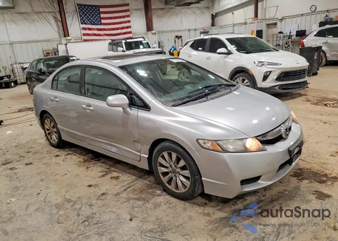 2010 Honda Civic Exl z USA, uszkodzony, nr VIN 19XFA1F91AE039062